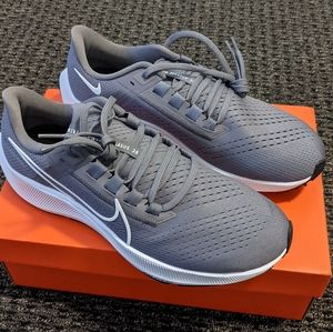 NIKE AIR ZOOM PEGASUS 38 TB Mens Size 10.5